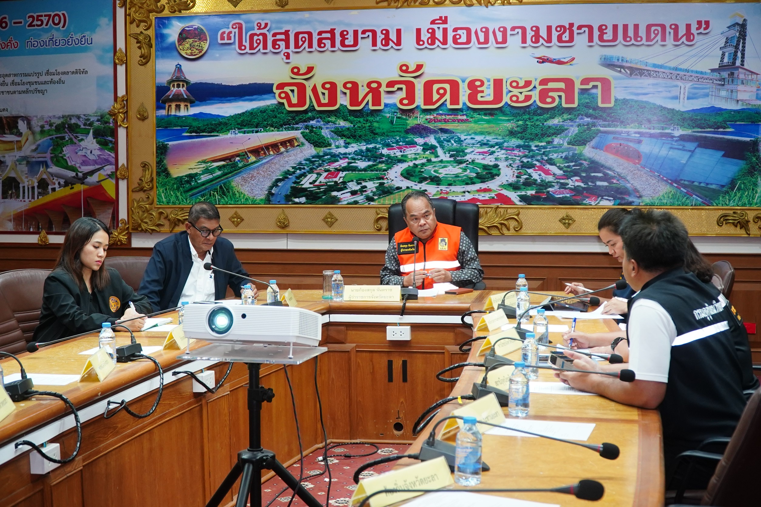 ผู้ว่าฯ&nbsp;ยะลา&nbsp;สั่งเตรียมรับมือ&nbsp;"ฝนหนักถึงหนักมาก"&nbsp;ภาคใต้ตอนล่าง&nbsp;14-16&nbsp;ธ.ค.