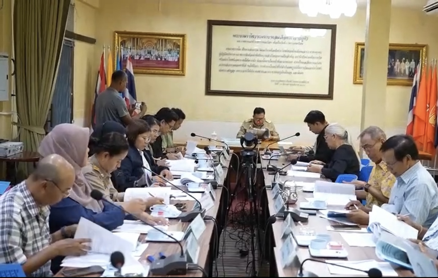 ยะลาขับเคลื่อนงานบริหารบุคคลท้องถิ่น "รองผู้ว่าฯ มูฮัมมัด" นั่งประธาน ก.อบต. พิจารณาเลื่อนระดับ-ถ่ายโอนบุคลากร เสริมทัพ อบต. ให้เข้มแข็ง