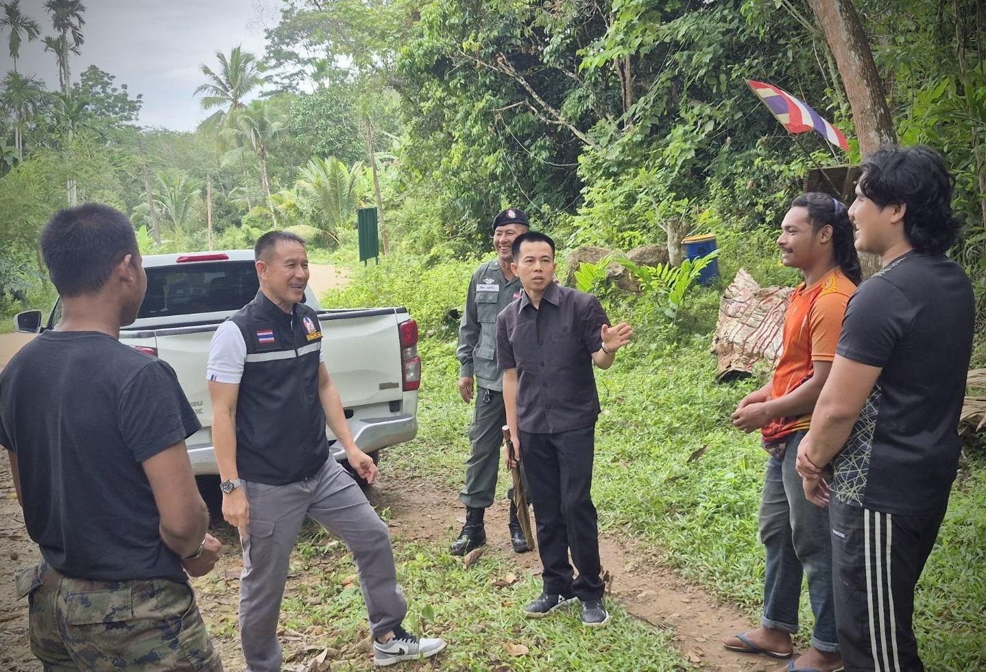 "นวัตกรรมนำสันติสุข"&nbsp;ทัพภาค&nbsp;4&nbsp;ผนึกกำลังนักวิจัย&nbsp;ลุย&nbsp;สงขลา-ยะลา&nbsp;ติดปีกวิสาหกิจชุมชน&nbsp;ยกระดับรายได้ชายแดนใต้อย่างยั่งยืน