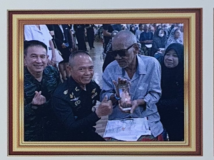 แสงแห่งความหวังใต้ร่มพระบารมี&nbsp;กอ.รมน.ภาค&nbsp;4&nbsp;สน.&nbsp;ร่วมขับเคลื่อน&nbsp;&ldquo;โครงการผ่าตัดต้อกระจก&rdquo;&nbsp;เฉลิมพระเกียรติ&nbsp;ร.10&nbsp;ณ&nbsp;ปัตตานี